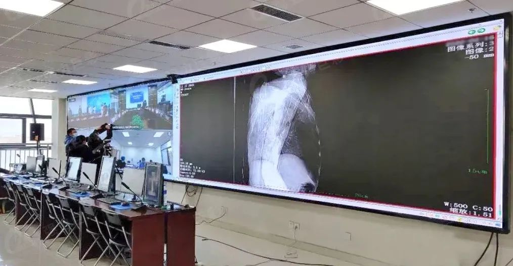 LED显示屏大显身手，智慧医疗体系进入“超高清时代”