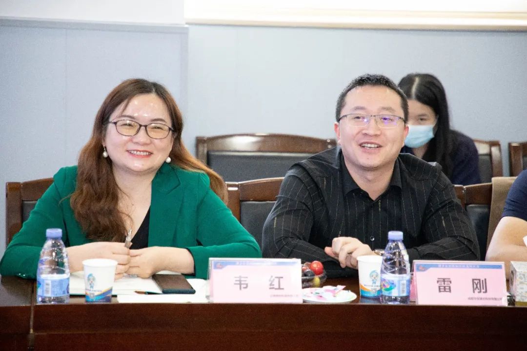 湖北强力巨彩,有你更精彩。强力巨彩省级经销商月度交流会完美收官!