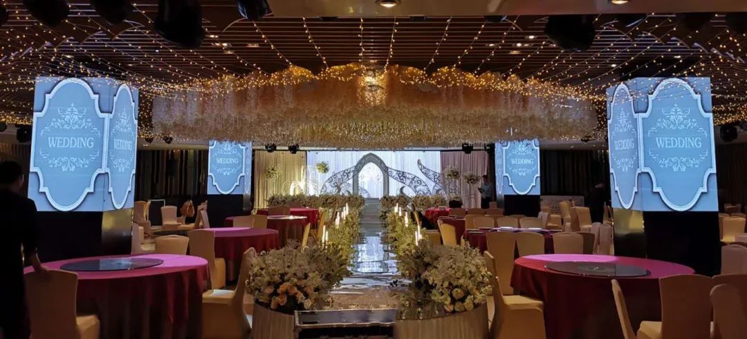 酒店即将迎来旺季，强力巨彩LED大屏，让酒店旺季里旺上加旺