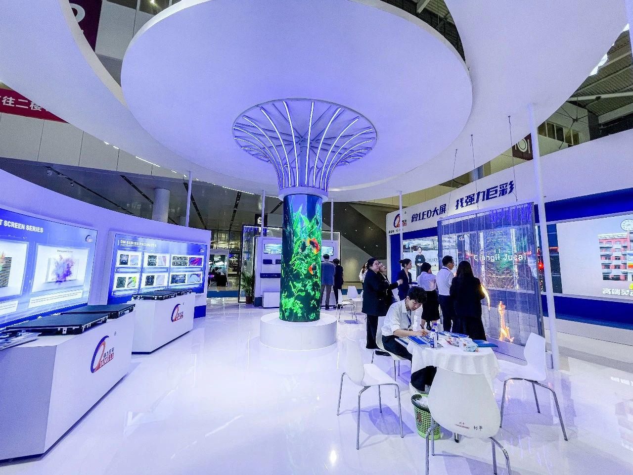 震撼亮相 ISLE 2023 深圳展，强力巨彩斩获两项大奖！