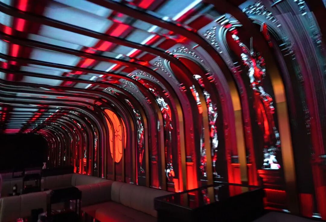 老牌酒吧焕新升级,强力巨彩LED大屏重构南昌城市夜生活新图景!